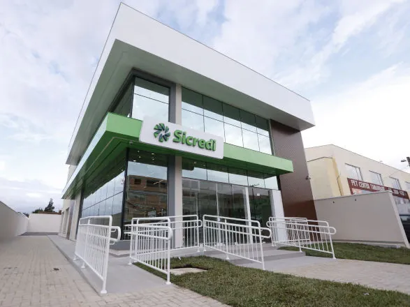 Sicredi inaugura agência em Curitiba e Almirante Tamandaré  