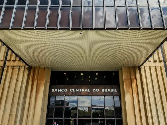 Copom eleva juros básicos da economia para 12,25% ao ano
