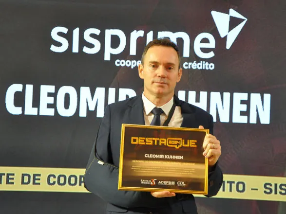 Cleomir Kuhnen, da Sisprime, é o gerente de cooperativa de crédito mais lembrado no Prêmio Destaques 2024