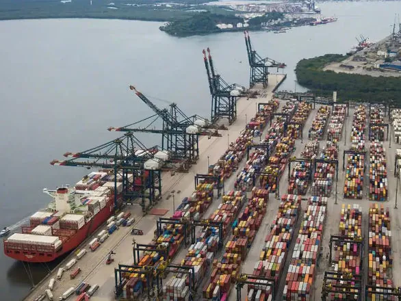 Participação da China nas exportações brasileiras diminuiu este ano