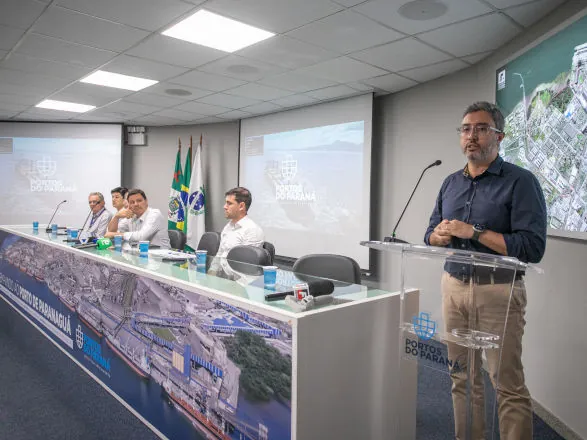 Porto de Paranaguá bate novo recorde de movimentação em 2024