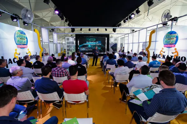 Fórum vai reunir cooperativistas de quatro países no Show Rural Digital