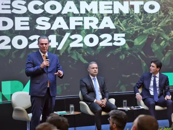 Governo vai reforçar infraestrutura para facilitar escoamento da safra