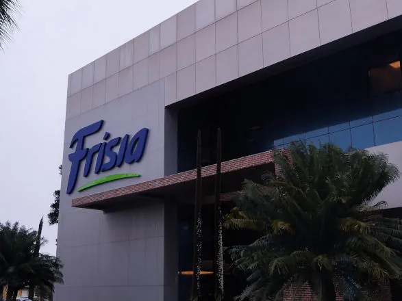 100 anos da Frísia são contados em crônicas