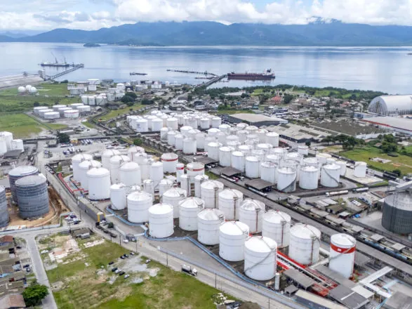 Porto de Paranaguá movimentou 72% do volume nacional de óleo de soja em janeiro