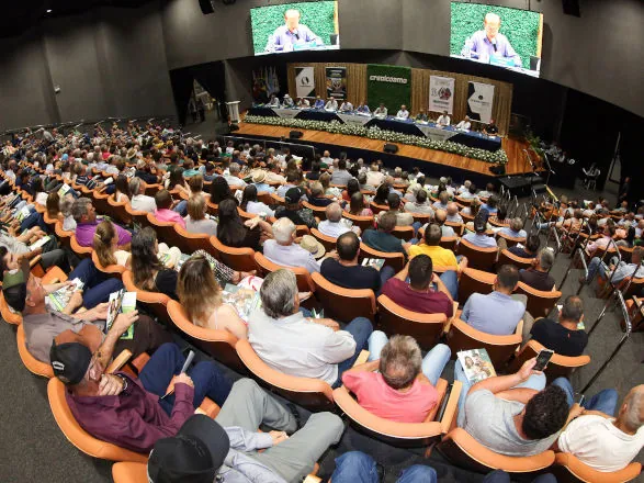 Credicoamo tem ativo total administrado de R$ 5 bilhões no exercício 2024
