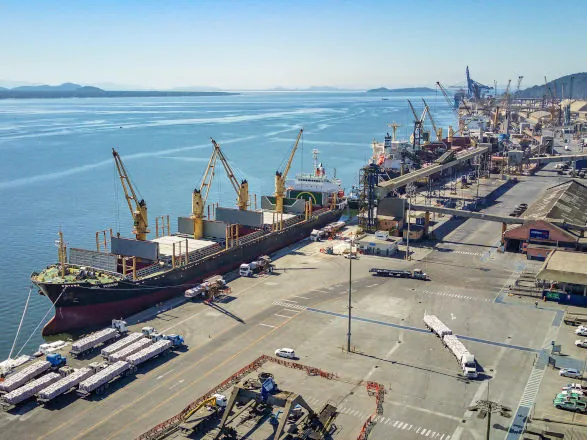 Com US$ 3,25 bilhões no primeiro bimestre, Paraná lidera exportações na região Sul