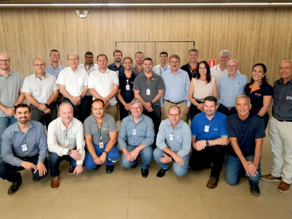 C.Vale recebe representantes da Copel