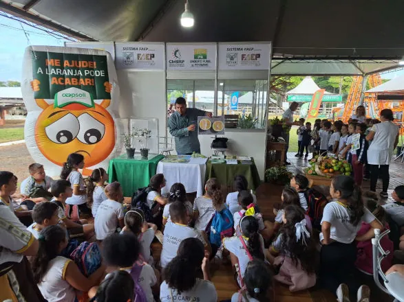 Cocamar e Coopsoli conscientizam sobre a prevenção do greening na ExpoParanavaí  