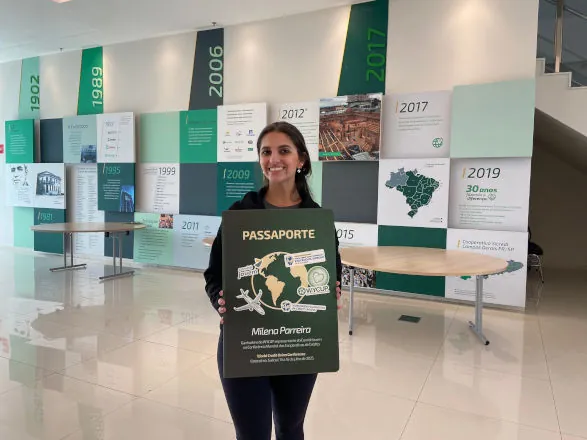 Jovem de Comitê da Sicredi Campos Gerais é selecionada para programa global de liderança cooperativa