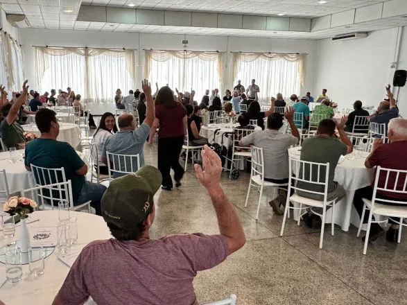 Clac distribui sobras e elege nova diretoria