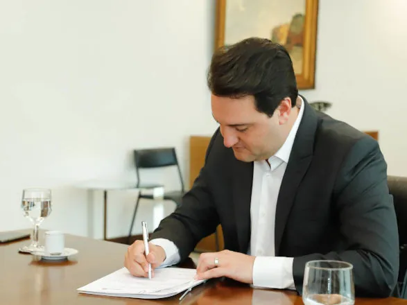Governador anuncia novos nomes no secretariado: Guto Silva, Marcio Nunes e Luizão Goulart
