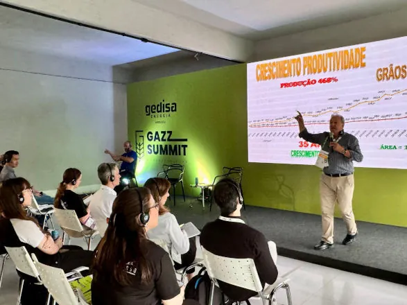 Presidente da Coopavel fala sobre força do cooperativismo no agro durante 2ª edição do GazzSummit Agro e FoodTechs
