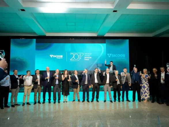 Sicoob Integrado celebra 20 anos com jantar especial em Pato Branco (PR)