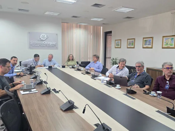 Fomento Paraná e Suno Asset esclarecem dúvidas de cooperativas sobre novo FDIC Agro Paraná, durante reunião com Sistema Ocepar
