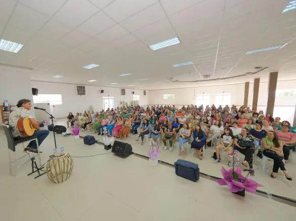 C.Vale reúne 200 pessoas em seminário no Norte do PR