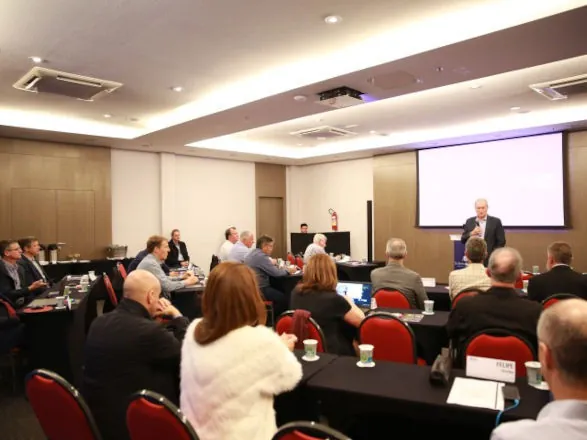 Programa de Formação para Presidentes realiza nova etapa em Curitiba