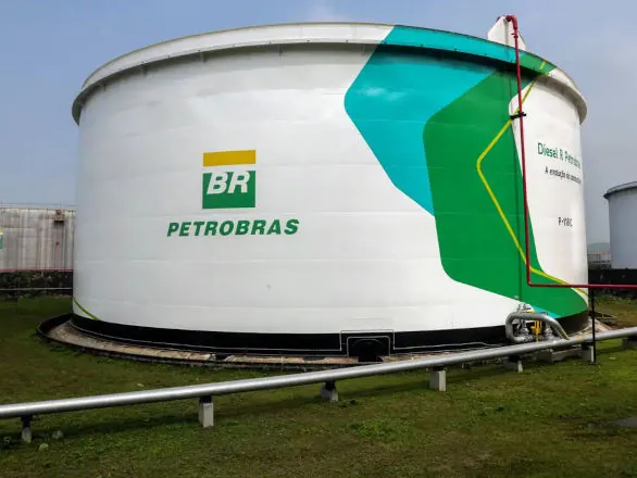 Petrobras reduz preço do diesel para as distribuidoras