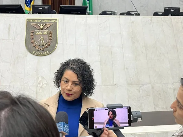 Assembleia Legislativa homenageia presidente da Cooenf, Quitéria Antunes