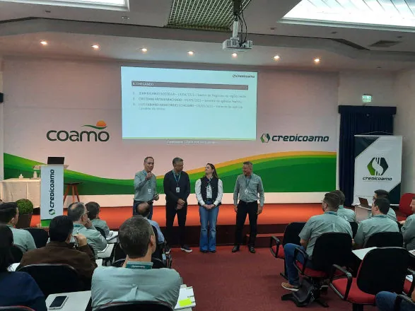 Reunião mensal entre diretoria e agências contou com trocas de experiências e palestra 
