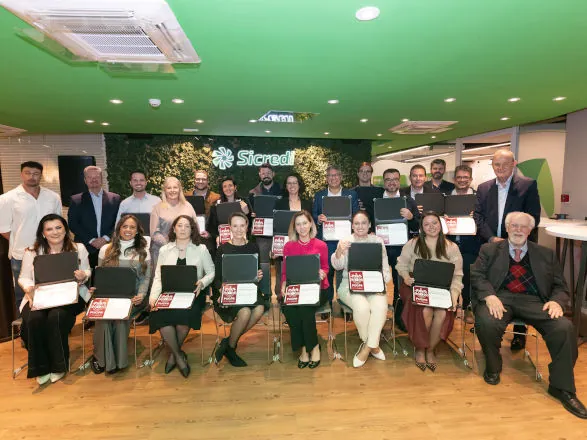 Formação em ESG e cooperativismo qualifica colaboradores do Sicredi