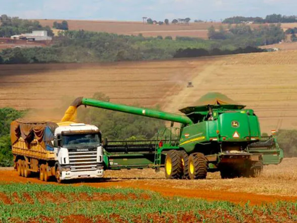 Estimativa de maio aponta safra recorde de 332,6 milhões de toneladas em 2025, alta de 13,6%