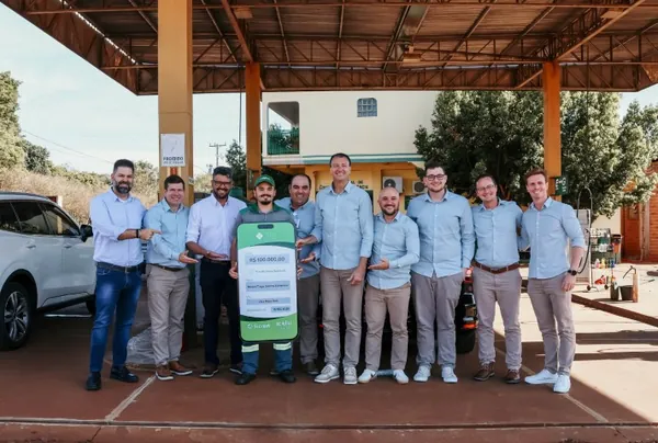 Associado do Sicredi em Marechal Cândido Rondon recebe prêmio de R$ 100 mil do Sorteio do Seguro de Vida Icatu Coopera
