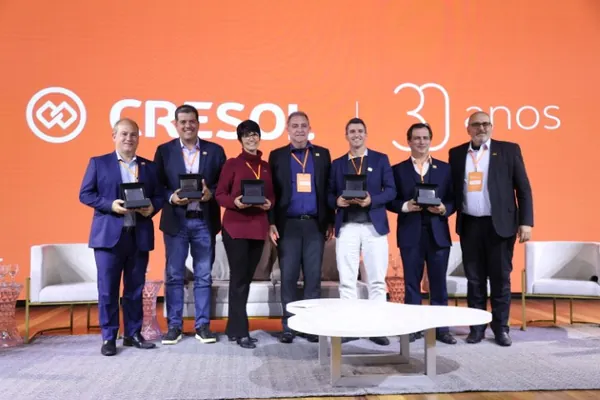 Cresol celebra 30 anos destacando o protagonismo do cooperativismo no país 