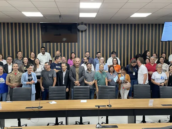Cooperado do Sicoob expande marca de persiana 100% de Foz do Iguaçu