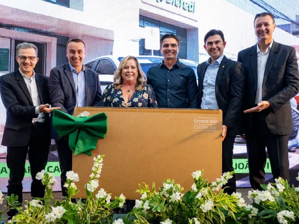 Sicredi Aliança PR/SP comemora 40 anos com entrega de prêmios, homenagens e lançamento de livro 