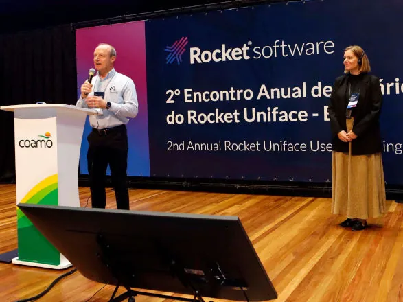 Coamo sedia 2º Encontro Brasileiro de Usuários de Uniface