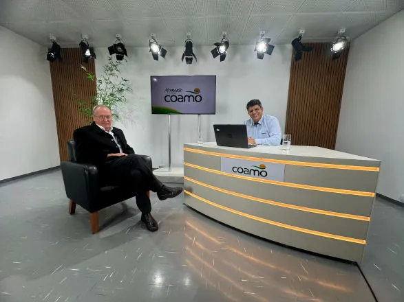 Presidente do Sistema Ocepar destaca a relevância do cooperativismo no Programa Momento Coamo