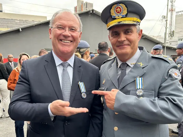 Sicredi Vale do Piquiri Abcd PR/SP é homenageada pela Polícia Militar em Santo André (SP) por sua atuação em prol da região