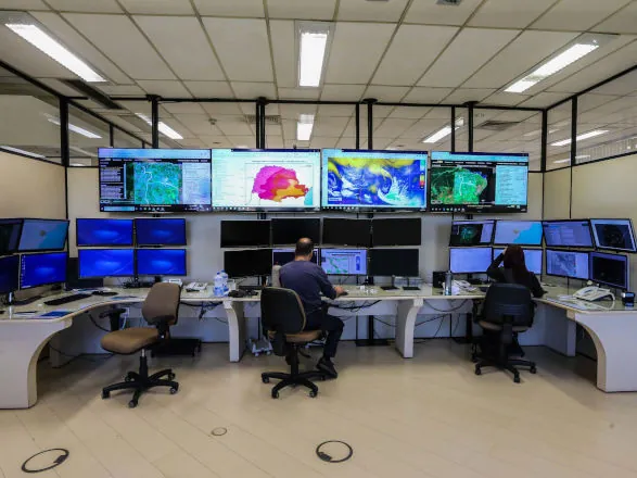 Monitora Paraná: Estado publica edital de compra de três novos radares meteorológicos