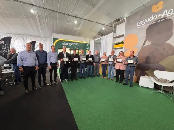 Copagril realiza homenagens e lançamento de novo logotipo para celebrar 55 anos de história