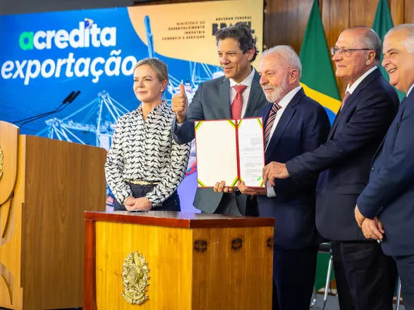 Sancionado projeto que beneficia micro e pequenas empresas exportadoras