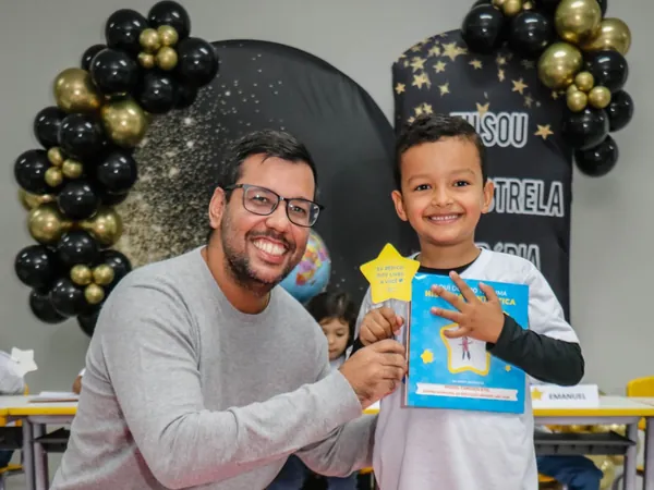 Crianças de Xambrê (PR) se tornam autoras de livros em projeto do Sicredi