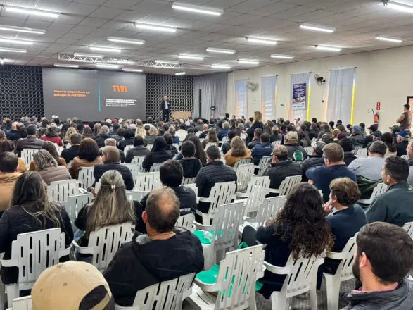 Witmarsum promove simpósio sobre o futuro da produção de leite