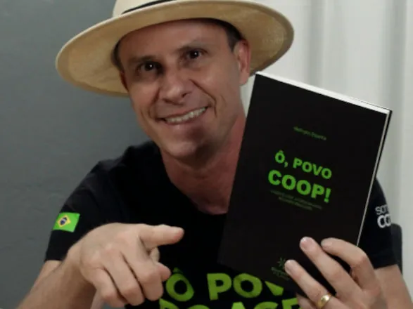 Consultor da OCB lança livro Ô Povo Coop – A Força da União no Campo Brasileiro 