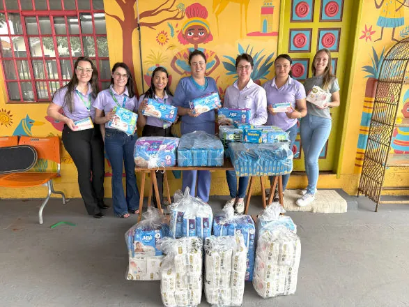 Comitê da Mulher e Comitê Jovem Primato apoiam Embaixada Solidária com kits para bebês em ação do Dia C