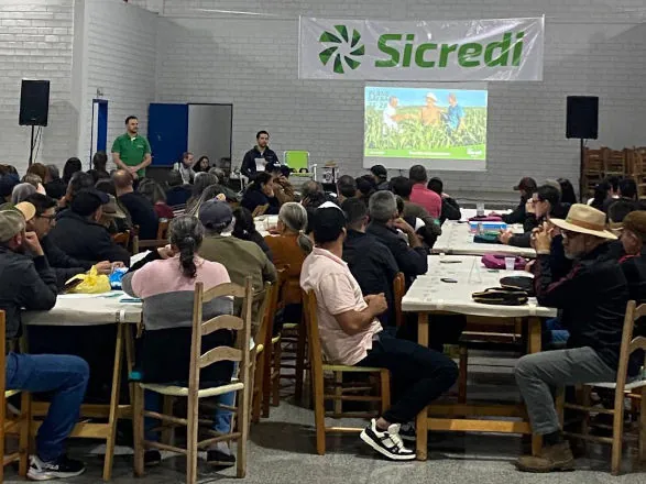 Sicredi Fronteiras reúne mais de três mil pessoas em encontros do Plano Safra