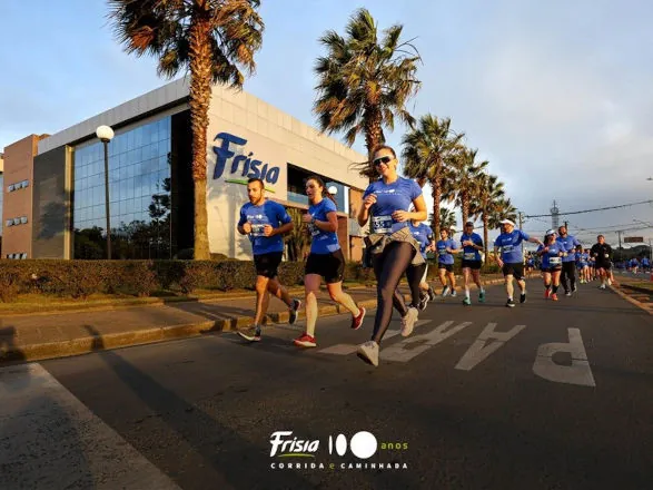 Sucesso de público, Corrida e Caminhada Frísia 100 Anos é um marco nos Campos Gerais do Paraná