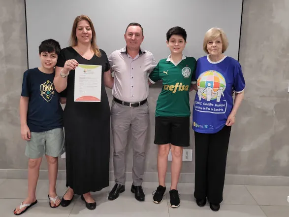 Agência Sicredi Dexis Tiradentes entrega mais um prêmio da Campanha União Solidária