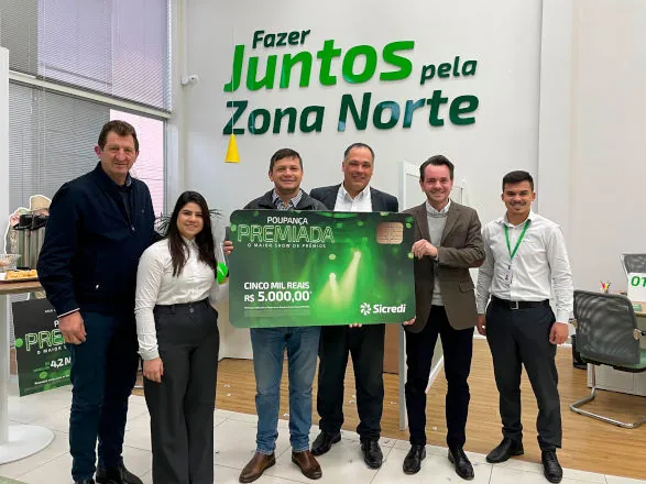 Sicredi Soma entrega prêmio da Campanha Poupança Premiada