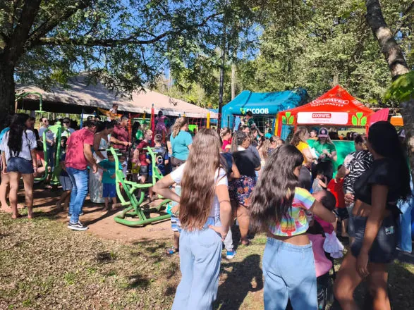 Sicredi Fronteiras realiza Dia C e mobiliza milhares de pessoas em toda a região