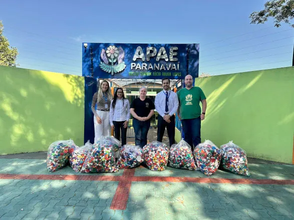Sisprime realiza doação para Apae Paranavaí na Campanha União das Tampinhas