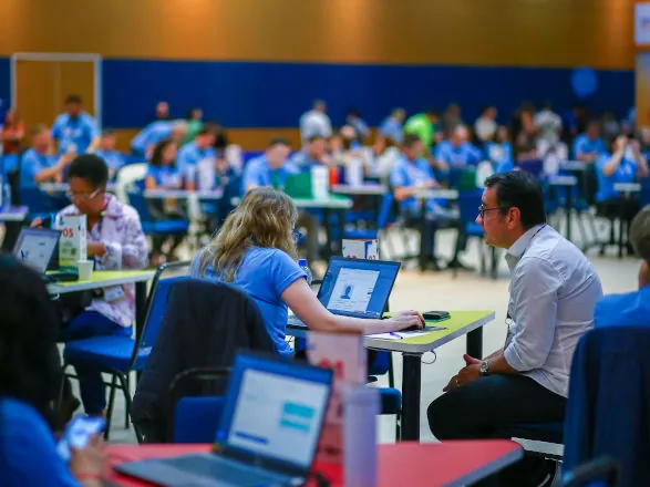 Espaço de Atendimento impulsiona negócios na Feira do Empreendedor