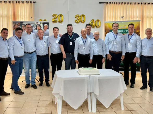 Diretoria da Coamo inicia homenagens regionais a 468 funcionários no Programa Tempo de Casa
