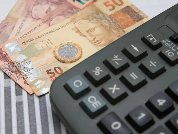País crescerá 2,4% em 2025, acima da América Latina, diz Banco Mundial