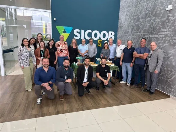 Sicoob Sul comemora aniversário de duas agências nos Campos Gerais
